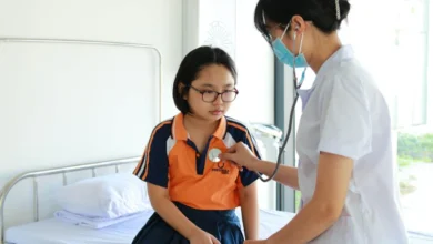 Nhân viên y tế học đường trường học quốc tế thường sẽ có mức lương cao hơn so với trường học công lập