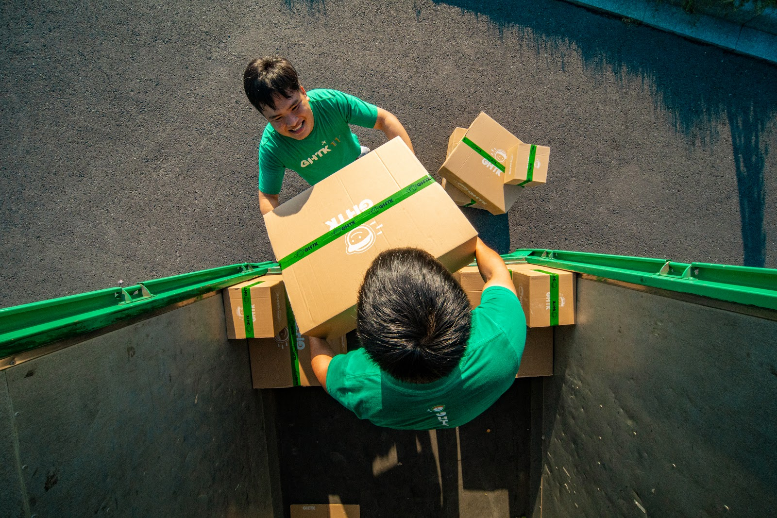 Doanh nghiệp nên ưu tiên sản xuất tinh gọn, thuê ngoài logistics và chuẩn hóa quy trình hậu cần để duy trì linh hoạt và ổn định.